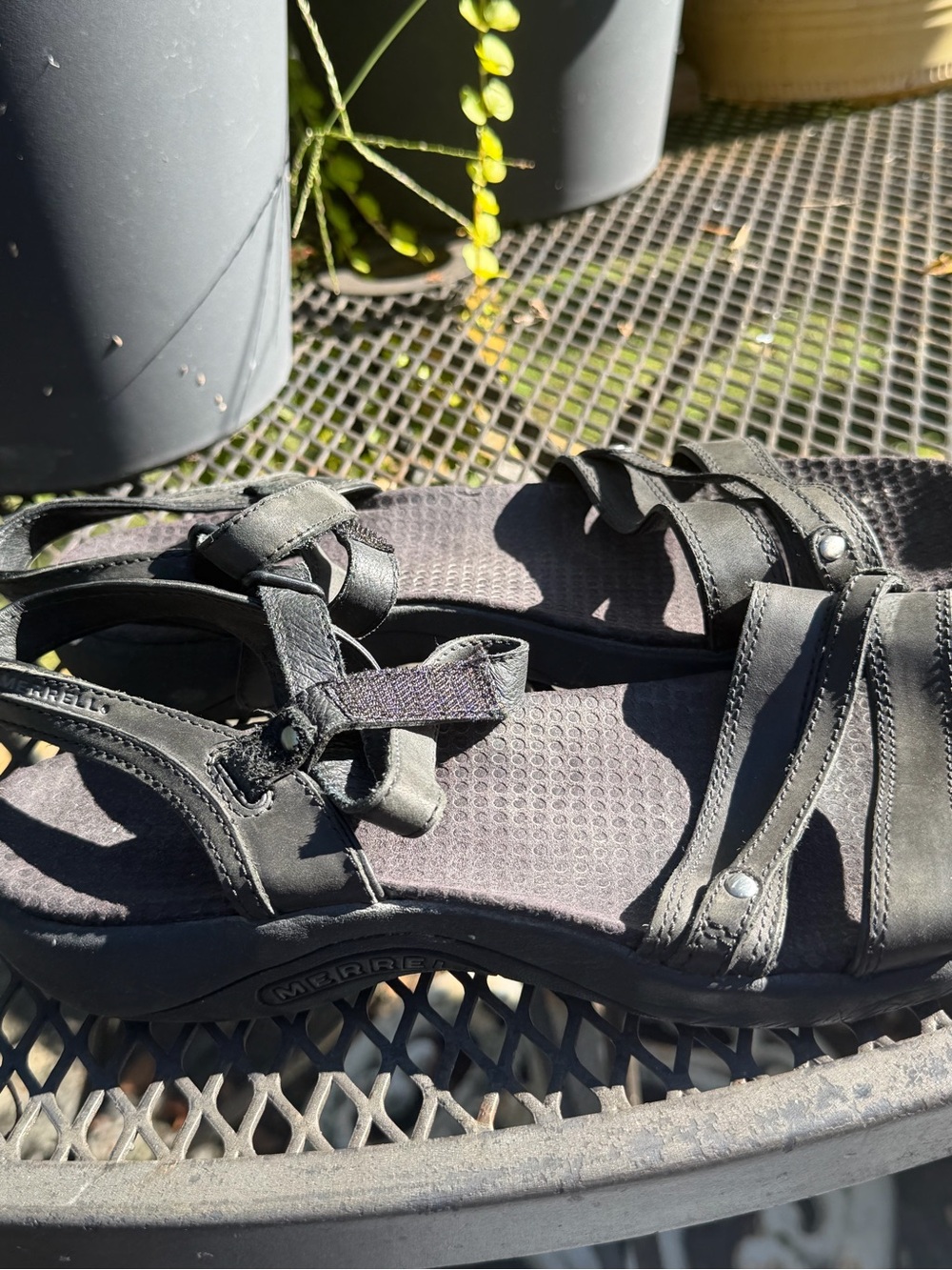 Merrell Women’s Black Strappy Outdoor Sandals